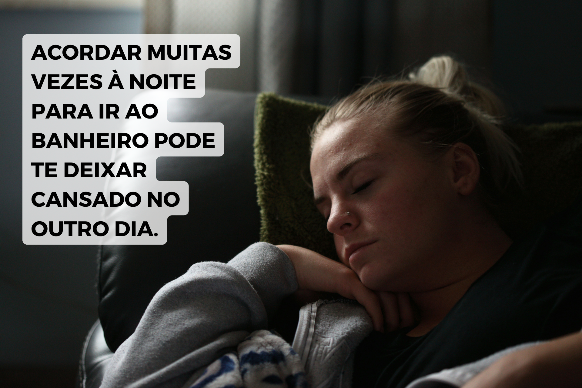 acordar com dor de barriga de noite